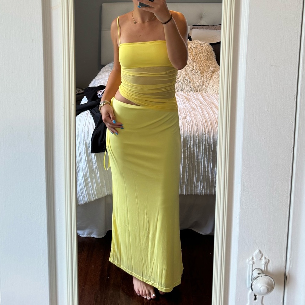 Yellow dress